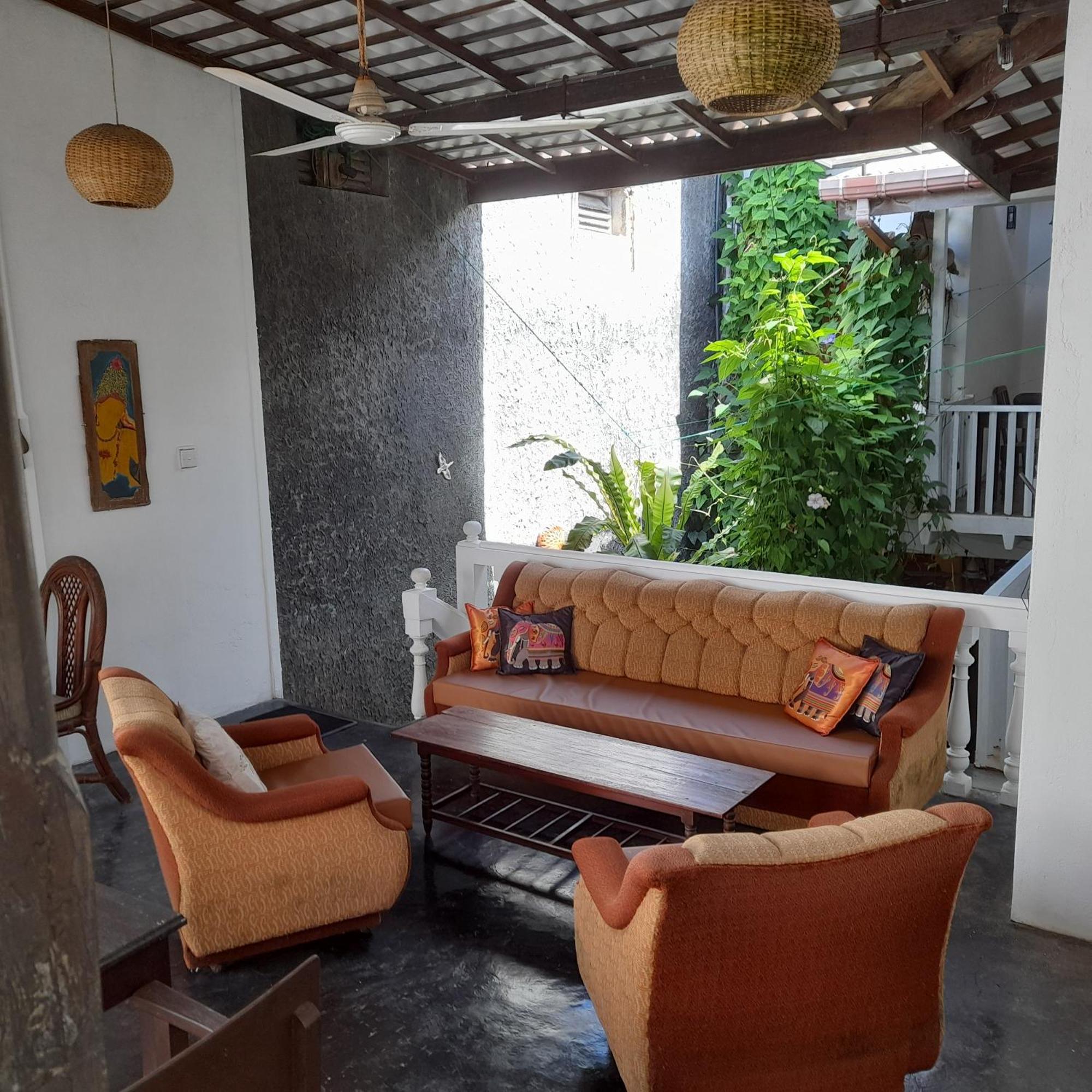 גאלה Shoba Traveller'S Tree Homes Stay מראה חיצוני תמונה