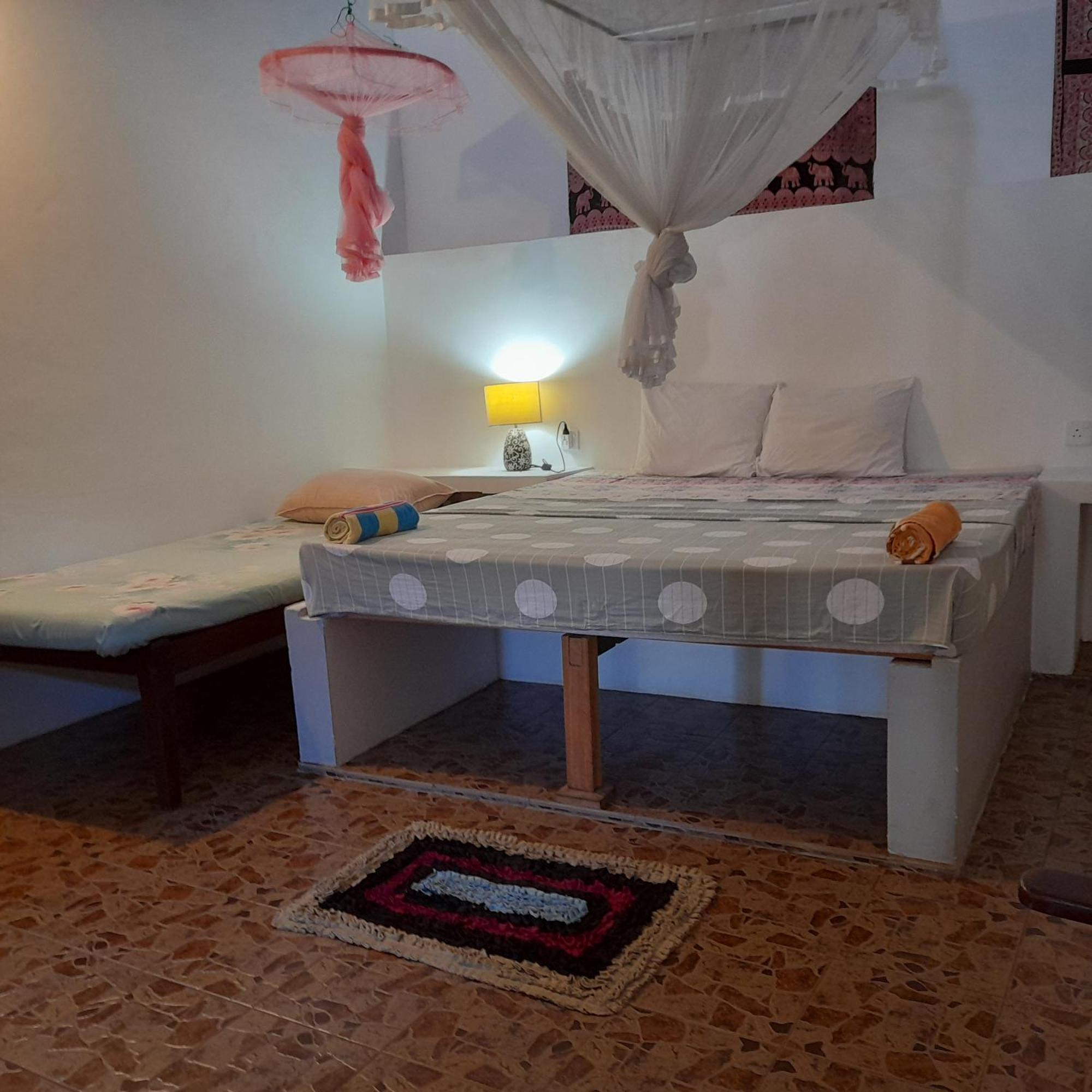 גאלה Shoba Traveller'S Tree Homes Stay מראה חיצוני תמונה